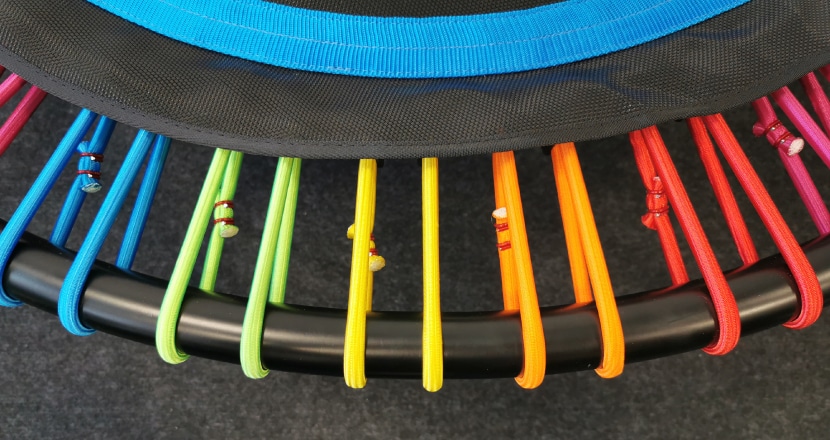 Seilringstärke vom bellicon Classic mit roten Clips Seilringstärke vom bellicon Classic mit roten Clips